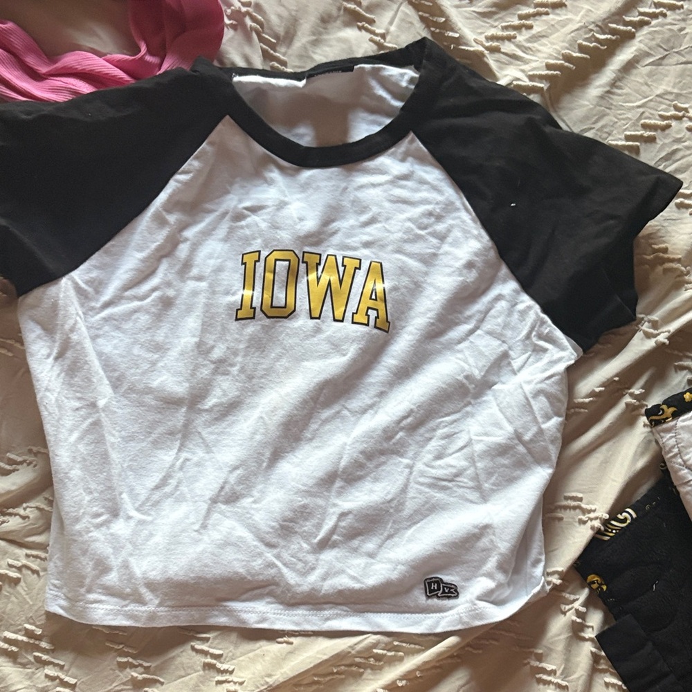 Iowa Women's Raglan Tee - Black and White